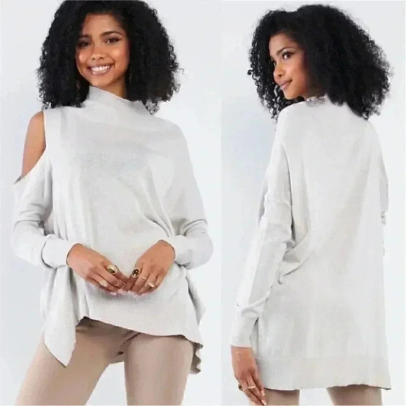 Silver Peek-A-Boo Shoulder Turtle Neck Swe… - Picture 2 of 4